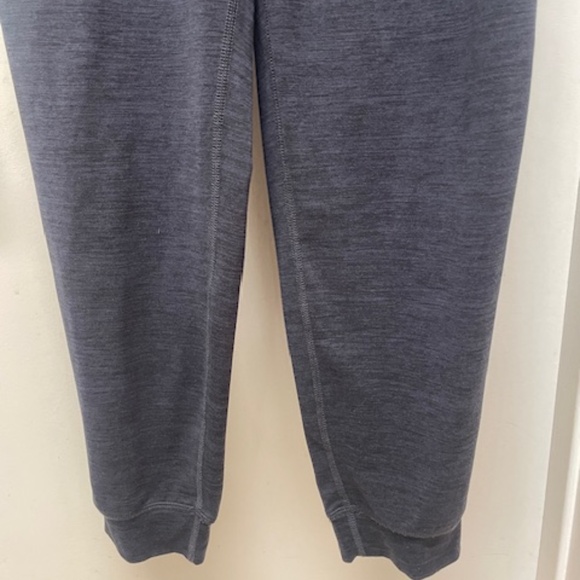 VUORI Lux Long Sleeve V-Neck Jogger Jumpsuit Midnight Heather Blue - Picture 8 of 10